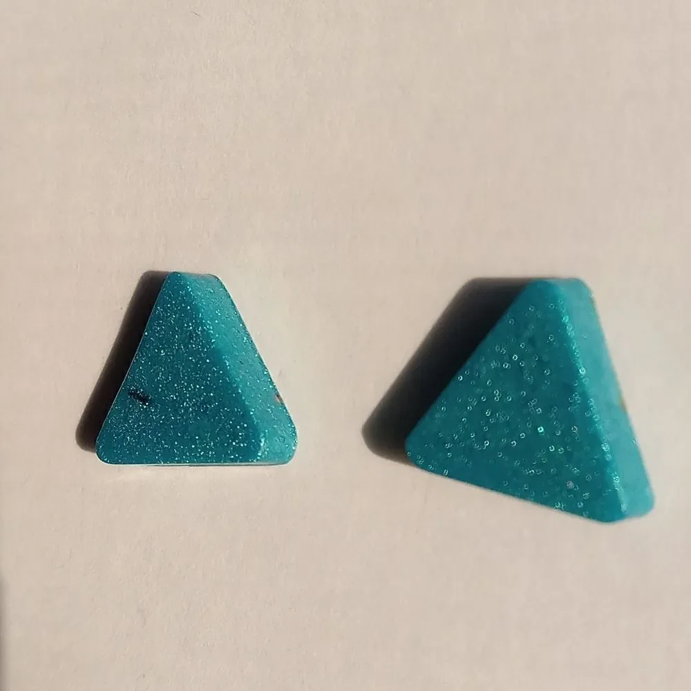5/$25 Blue resin triangle stud earrings